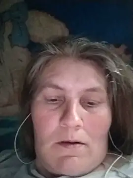 Snapshot of IrisMaris37 chatting on May 18, 2026, 9:58 am IrisMaris37 online show from May 18, 2026, 9:58 am