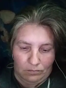 Snapshot of IrisMaris37 chatting on May 28, 2026, 2:12 pm IrisMaris37 online show from May 28, 2026, 2:12 pm