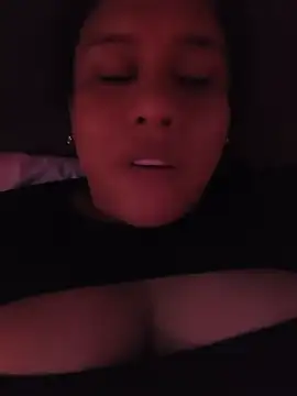 VelvetJuliett online show from May 17, 2026, 8:53 pm