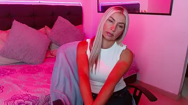 Snapshot of Meliissa_xxxx chatting on May 21, 2026, 4:26 pm Meliissa xxxx online show from May 21, 2026, 4:26 pm