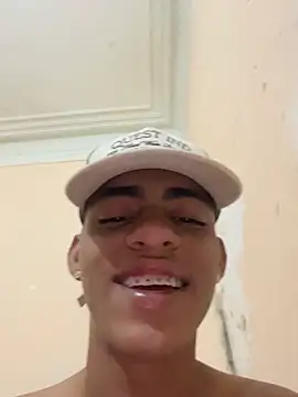 Snapshot of Antonelo_blake chatting on June 5, 2026, 5:12 am Antonelo blake online show from June 5, 2026, 5:12 am