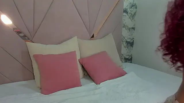 Snapshot of mia_ortizz_ chatting on June 10, 2026, 10:44 pm mia ortizz online show from June 10, 2026, 10:44 pm
