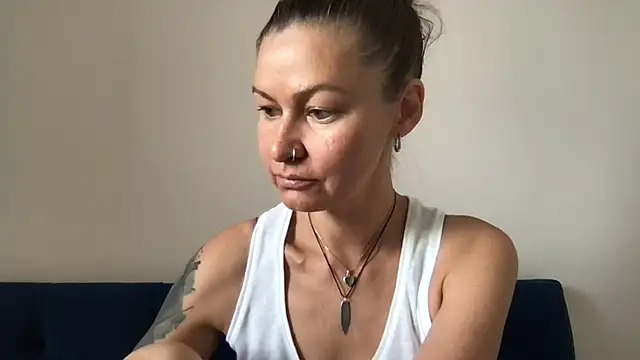 Marian Keller online show from June 3, 2026, 9:10 am