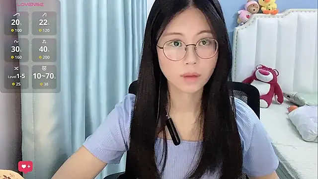 Luna-666 online show from May 5, 2026, 3:26 pm