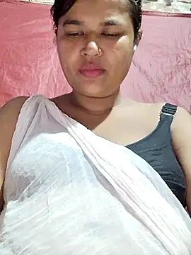 Snapshot of Gulapi_N chatting on June 3, 2026, 2:33 pm Gulapi N online show from June 3, 2026, 2:33 pm