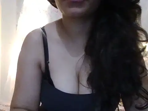 Snapshot of RealSassyRae chatting on May 14, 2026, 5:54 pm RealSassyRae online show from May 14, 2026, 5:54 pm