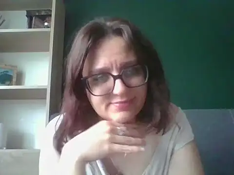 Snapshot of sensual_paris chatting on May 14, 2026, 5:37 am sensual paris online show from May 14, 2026, 5:37 am