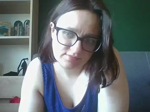 Snapshot of sensual_paris chatting on April 28, 2026, 5:34 am sensual paris online show from April 28, 2026, 5:34 am