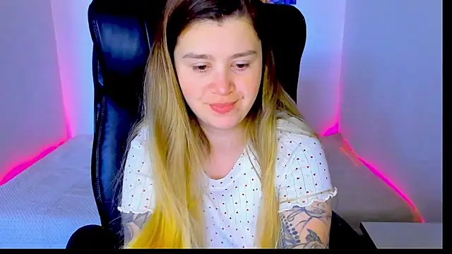 Natali Secret online show from May 9, 2026, 7:56 am