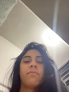 mia moonna online show from June 27, 2026, 11:05 am