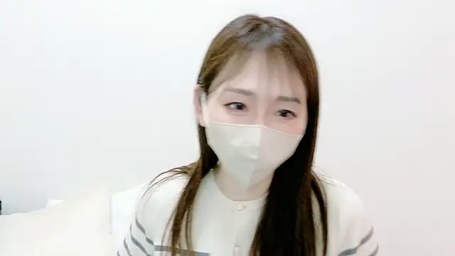 Snapshot of momoka__o0 chatting on May 20, 2026, 7:16 am momoka o0 online show from May 20, 2026, 7:16 am