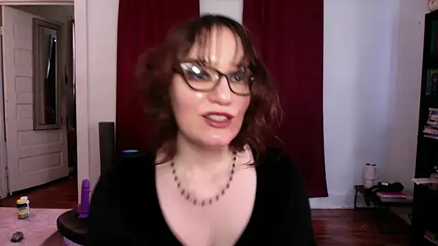 Snapshot of AnnywnBelle chatting on May 21, 2026, 8:17 pm AnnywnBelle online show from May 21, 2026, 8:17 pm