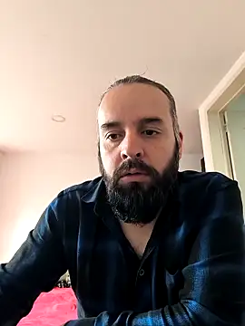 Snapshot of erikthor chatting on May 7, 2026, 1:36 pm erikthor online show from May 7, 2026, 1:36 pm