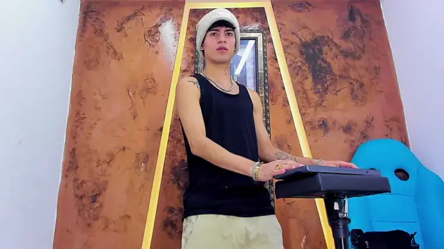 Snapshot of kroddy_sw_x chatting on May 6, 2026, 1:15 pm kroddy sw x online show from May 6, 2026, 1:15 pm