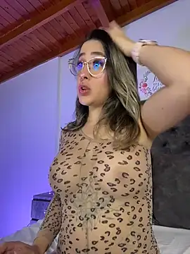 Snapshot of RenataVelasquez chatting on July 26, 2026, 4:08 am RenataVelasquez online show from July 26, 2026, 4:08 am