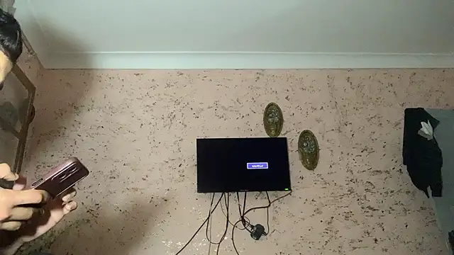 adamhdgdhdv73 online show from May 14, 2026, 11:35 pm