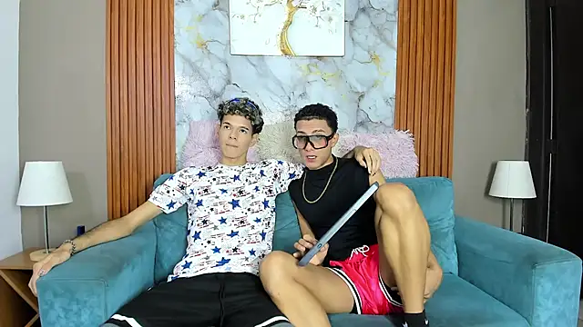 KING BOYS2026 online show from April 29, 2026, 1:43 am