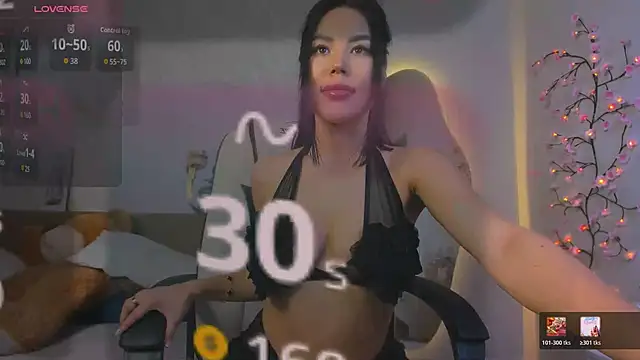 Snapshot of YukiLuna_ chatting on May 16, 2026, 11:42 am YukiLuna online show from May 16, 2026, 11:42 am