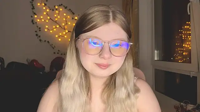 YukiBlush online show from July 10, 2026, 9:48 pm