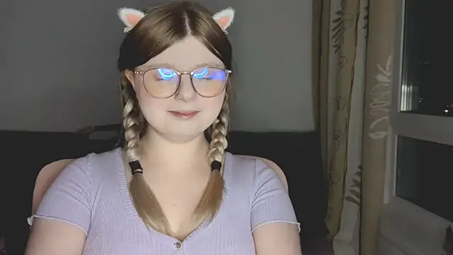 YukiBlush online show from May 15, 2026, 7:12 pm