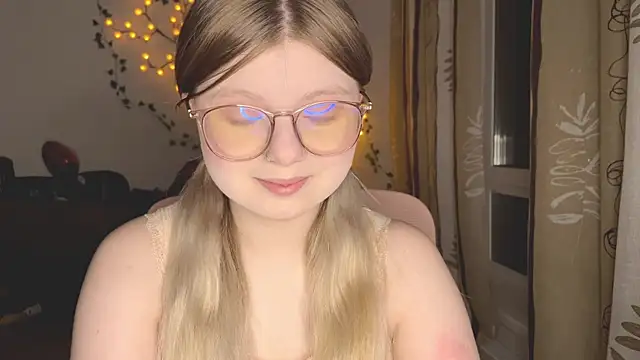 YukiBlush online show from July 25, 2026, 8:26 pm