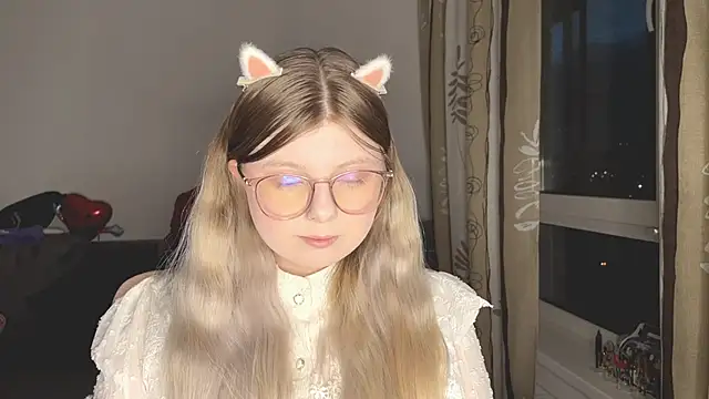 YukiBlush online show from May 30, 2026, 10:04 pm