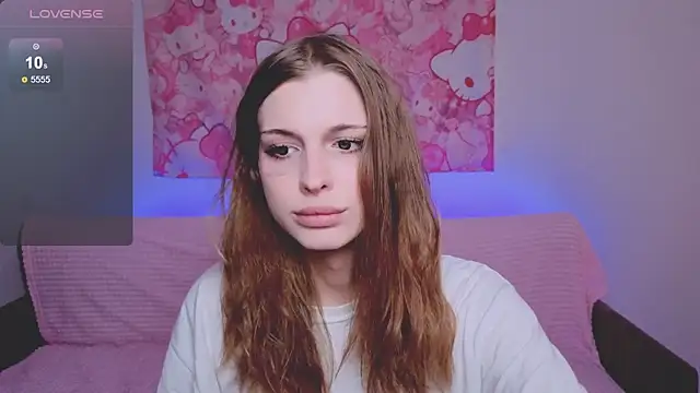 Snapshot of LouiseKane chatting on June 25, 2026, 12:54 pm LouiseKane online show from June 25, 2026, 12:54 pm