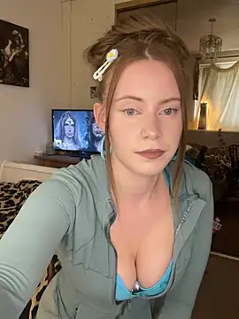 Young Lizzie online show from June 11, 2026, 4:04 pm