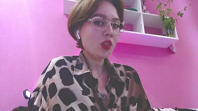  EcStasy online show from May 1, 2026, 6:24 pm