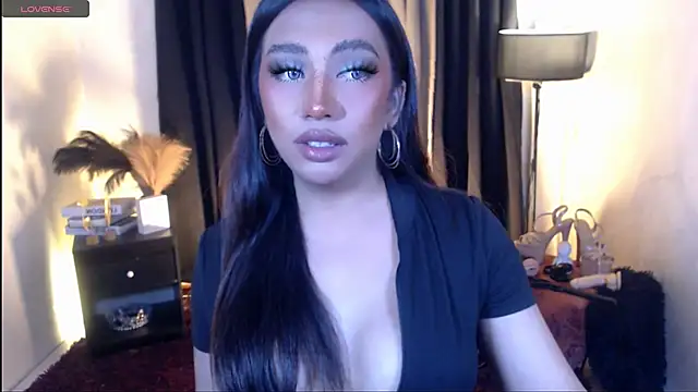 Snapshot of LoveMarie69xoxo chatting on May 31, 2026, 6:20 pm LoveMarie69xoxo online show from May 31, 2026, 6:20 pm