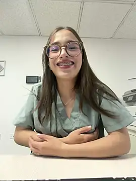Sweet Milaa1 online show from August 3, 2026, 7:53 pm