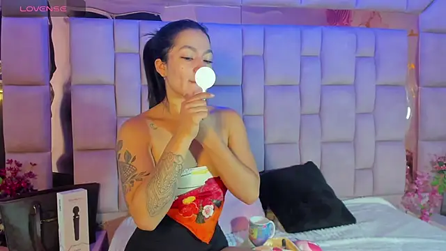 Snapshot of Anal_Temptation chatting on July 23, 2026, 1:19 pm Anal Temptation online show from July 23, 2026, 1:19 pm