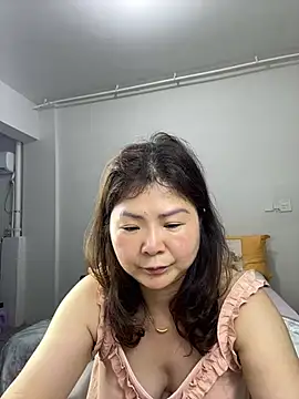 linda51863 online show from June 18, 2026, 1:16 pm