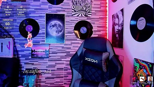 Snapshot of BlueElyxra chatting on May 7, 2026, 3:33 am BlueElyxra online show from May 7, 2026, 3:33 am