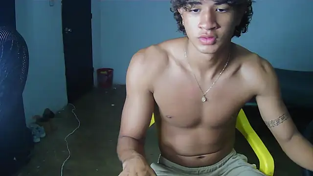 Snapshot of Hansel_take chatting on May 23, 2026, 9:14 pm Hansel take online show from May 23, 2026, 9:14 pm