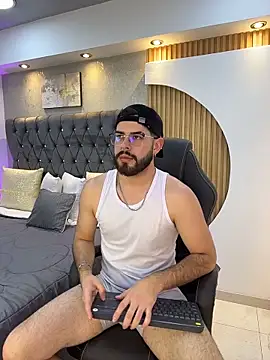 Snapshot of DomBoy_ chatting on May 14, 2026, 8:28 pm DomBoy online show from May 14, 2026, 8:28 pm