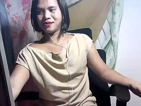 Snapshot of bj_l0ve chatting on August 8, 2026, 10:44 am bj l0ve online show from August 8, 2026, 10:44 am