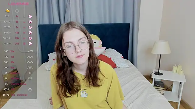 Snapshot of iMagdaLunna chatting on June 5, 2026, 6:57 pm iMagdaLunna online show from June 5, 2026, 6:57 pm