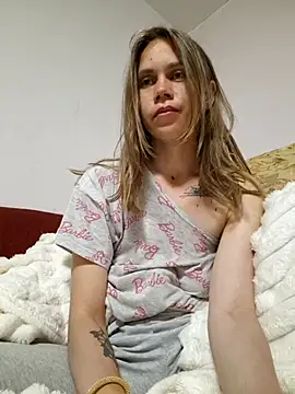 Snapshot of Lisahoppii chatting on May 15, 2026, 9:57 pm Lisahoppii online show from May 15, 2026, 9:57 pm