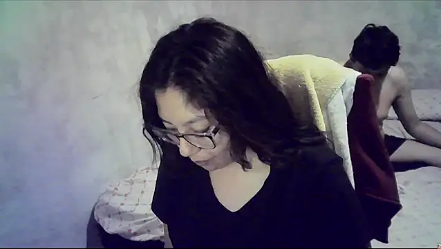 Snapshot of Grace_Moon04 chatting on May 2, 2026, 10:42 am Grace Moon04 online show from May 2, 2026, 10:42 am