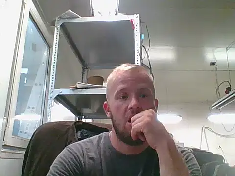 Snapshot of bardiauto chatting on August 3, 2026, 4:20 am bardiauto online show from August 3, 2026, 4:20 am