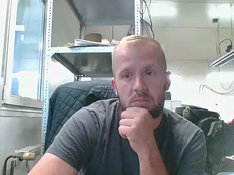 Snapshot of bardiauto chatting on July 17, 2026, 4:32 am bardiauto online show from July 17, 2026, 4:32 am