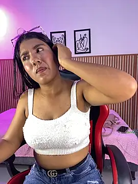 salomenova online show from May 1, 2026, 7:08 pm