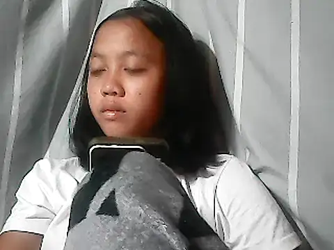 Yours AsianPinayGirl18 online show from June 3, 2026, 8:57 pm