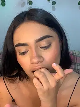 angiee boo1 online show from May 2, 2026, 12:38 am