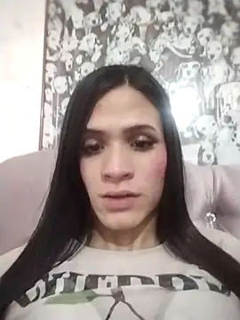 Juliette Doll  online show from May 9, 2026, 1:42 am