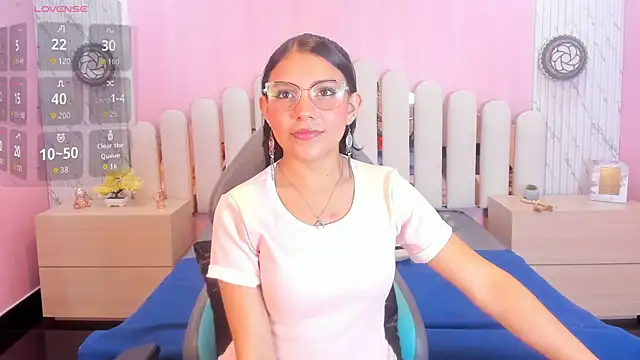 Snapshot of babe_vennus chatting on June 1, 2026, 4:17 pm babe vennus online show from June 1, 2026, 4:17 pm