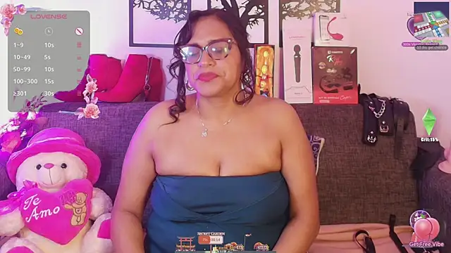 Angelabrowm online show from May 25, 2026, 1:38 am