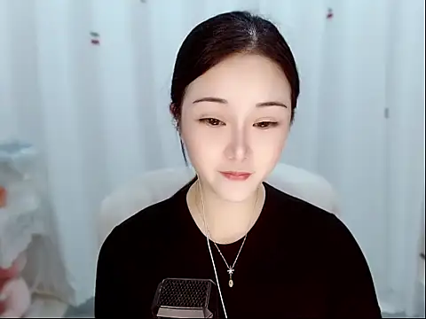 Snapshot of Amy-cnbaby chatting on June 14, 2026, 2:24 am Amy-cnbaby online show from June 14, 2026, 2:24 am