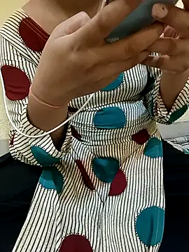 Snapshot of Seema_yadav01 chatting on June 13, 2026, 5:16 am Seema yadav01 online show from June 13, 2026, 5:16 am